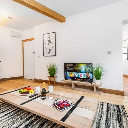 Loft Apartment - Near City Centre - Smart Tv- Wifi - Netfix - Parking - Top Rated - 2Nt Birmingham Exterior photo